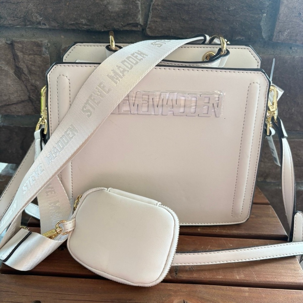 Steve Madden Bevelyn White Crossbody Bag